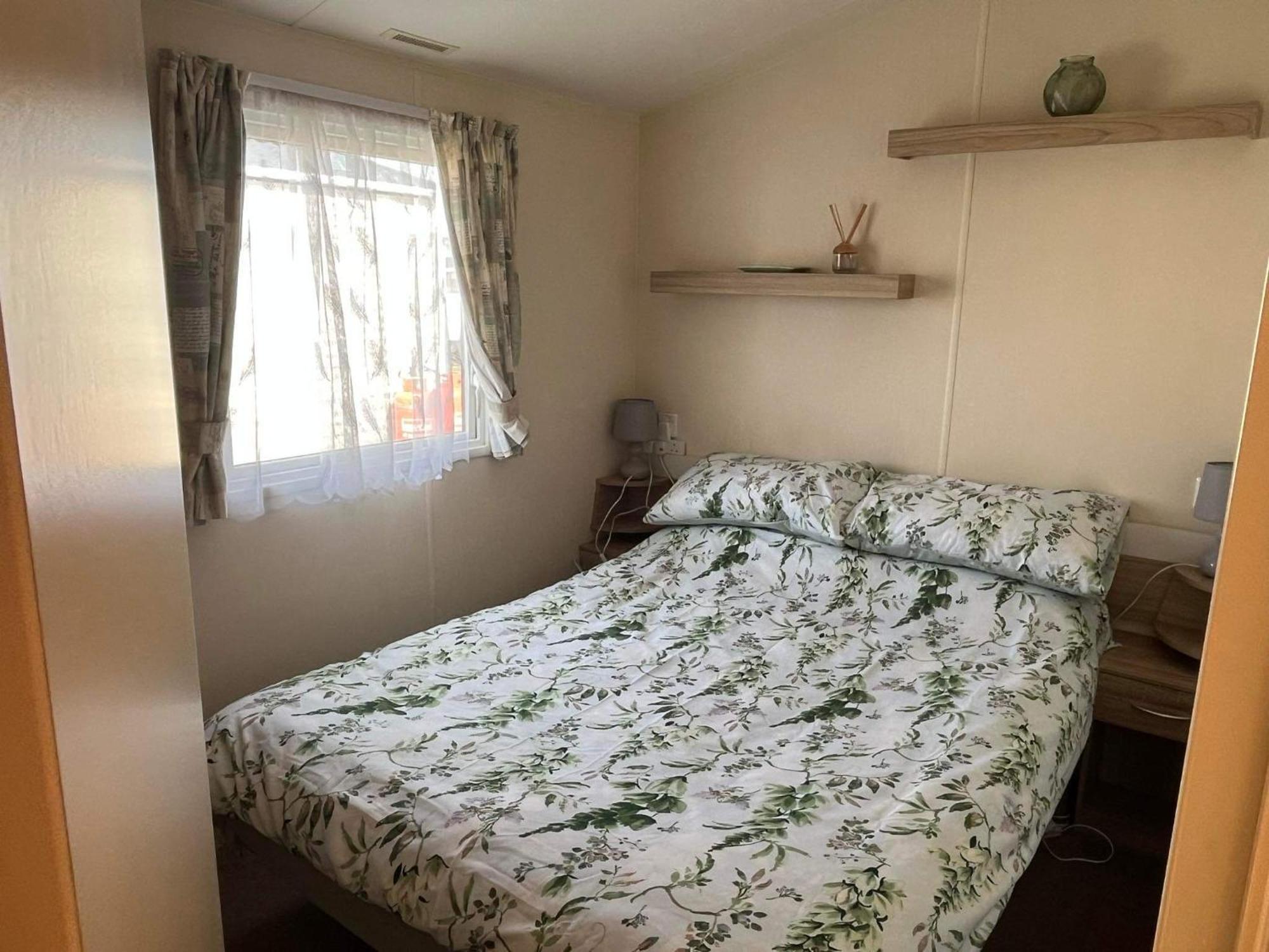 Lyntons 3 Bedroom Caravan Pets Stay Free Linen Included Heacham Bagian luar foto